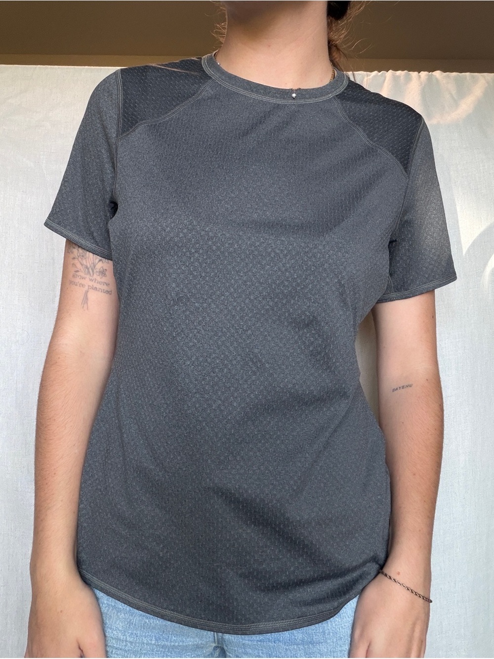 REI mid-weight grey summer fall base layer hiking outdoors short sleeve sz Med - Picture 4 of 5